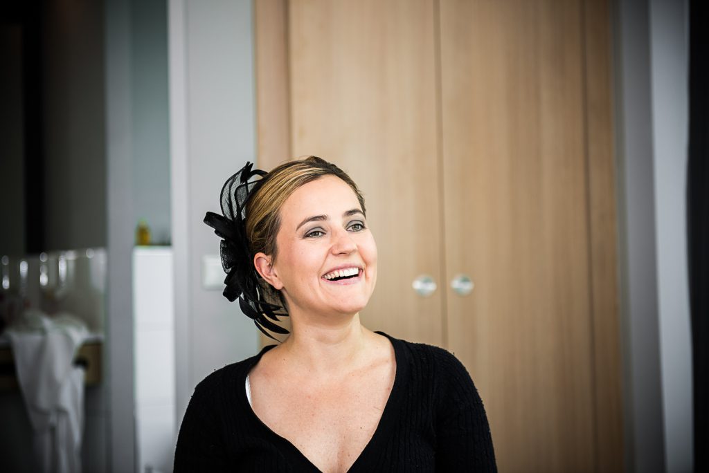 Ankleidezeremonie im Go Hotel — Lilly & Steffan